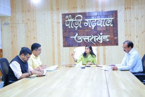 जिलाधिकारी ने ली कांवड़ यात्रा हेतु तैनात सभी जोनल तथा सेक्टर मजिस्ट्रेटों की बैठक