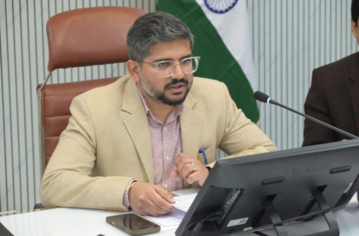 मुख्य विकास अधिकारी ने की जिला दिव्यांग एवं पुनर्वास केंद्र की प्रबंध समिति की बैठक