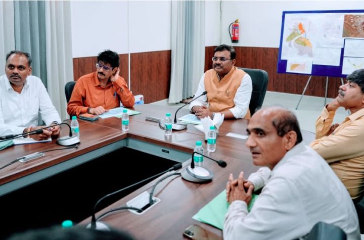 मुख्य सचिव ने किया लखवाड़ बहुउद्देशीय परियोजना का स्थलीय निरीक्षण