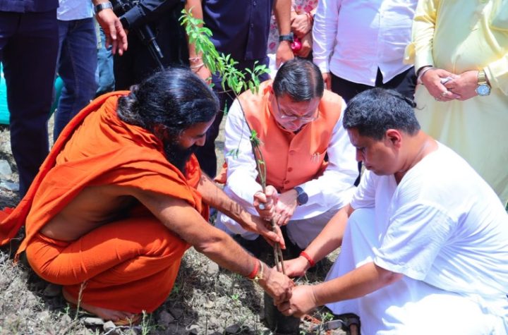 हरेला पर्व पर मालाग्राम पहुंचे मुख्यमंत्री, सघन पौधरोपण कर दिया हरित संरक्षण का संदेश