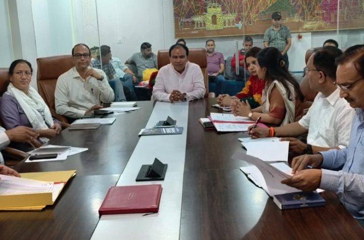 वीबी-जीरामजी योजना के तहत संवरेंगे खस्ताहाल विद्यालय- डाॅ. धन सिंह रावत