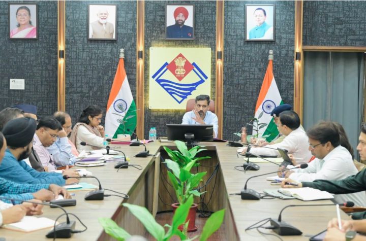 आजादी के जश्न में रंगेगा देहरादून, परेड ग्राउंड में गूंजेगा राष्ट्रगान