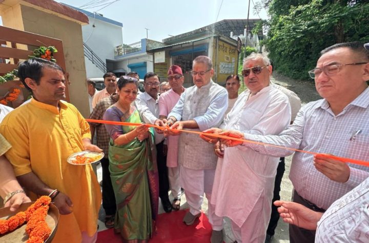कैबिनेट मंत्री गणेश जोशी ने राजकीय आयुर्वेदिक चिकित्सालय कंडोली में आयुर्वेद उत्कर्ष केंद्र का किया उद्घाटन