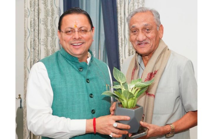 मुख्यमंत्री धामी से मिले पूर्व मुख्यमंत्री विजय बहुगुणा