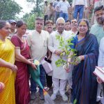 हरेला पर्व पर नीलकंठ से प्रकृति संरक्षण का संदेश, प्रभारी मंत्री मदन कौशिक ने किया पौधारोपण
