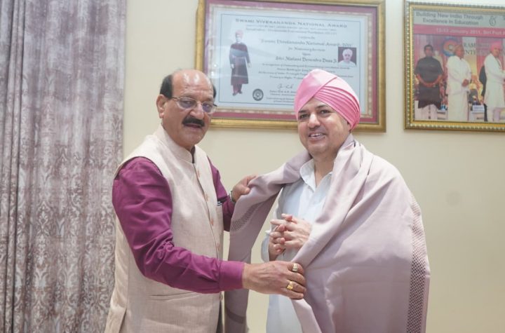 श्री दरबार साहिब पहुंचे स्वास्थ्य मंत्री सुबोध उनियाल, जल्द होगा एसएमआई अस्पताल का 100 करोड़ से अधिक बकाया भुगतान