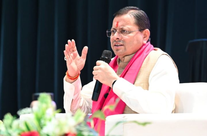 दून विश्वविद्यालय में मुख्यमंत्री ने युवाओं से किया संवाद