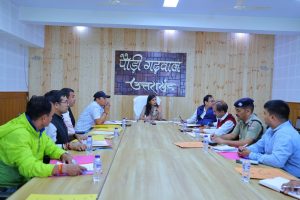 तीन चरणों में होगा खेल महाकुंभ, जिलाधिकारी ने तैयारियों की समीक्षा की
