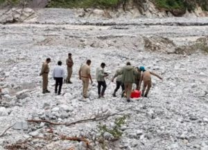 तमक नाले में लापता हवलदार पंकज की तलाश तेज, SDRF-NDRF समेत कई टीमें रेस्क्यू में जुटीं