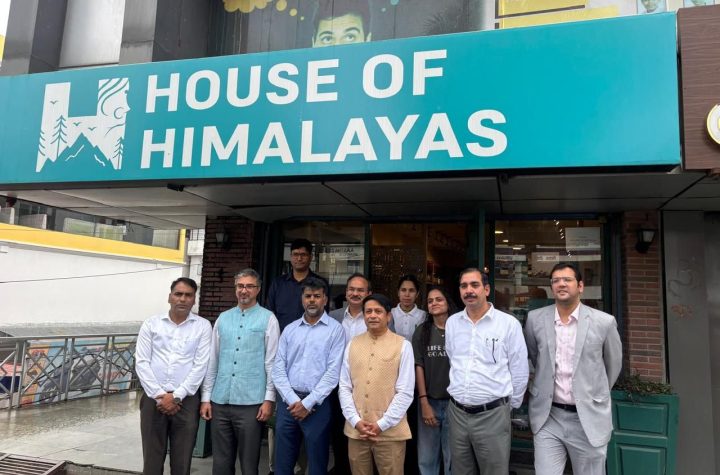 स्थानीय शिल्प कौशल को वैश्विक पहचान: भारतीय राजनयिकों ने किया ‘हाउस ऑफ हिमालयाज़’ आउटलेट का दौरा