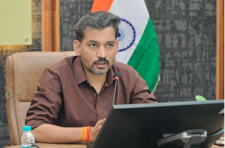 लंबित वादों की अब होगी स्मार्ट मॉनिटरिंग, डीएम ने सॉफ्टवेयर सिस्टम विकसित करने के दिए निर्देश