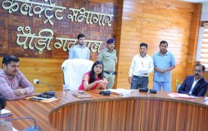 जनता दर्शन में सुनी गईं 36 जनसमस्याएं, जिलाधिकारी ने अधिकारियों को दिए समयबद्ध निस्तारण के निर्देश