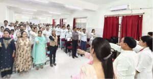 नशामुक्ति अभियान के तहत स्टेट नर्सिंग कॉलेज में छात्र-छात्राओं ने ली नशे से दूर रहने की शपथ
