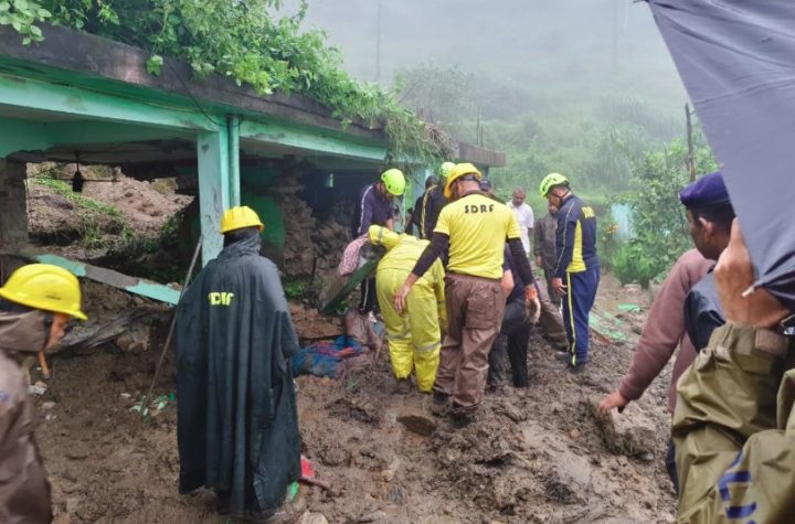 अल्मोड़ा में मकान ढहने से तीन लोगों की मौत, SDRF ने किए शव बरामद