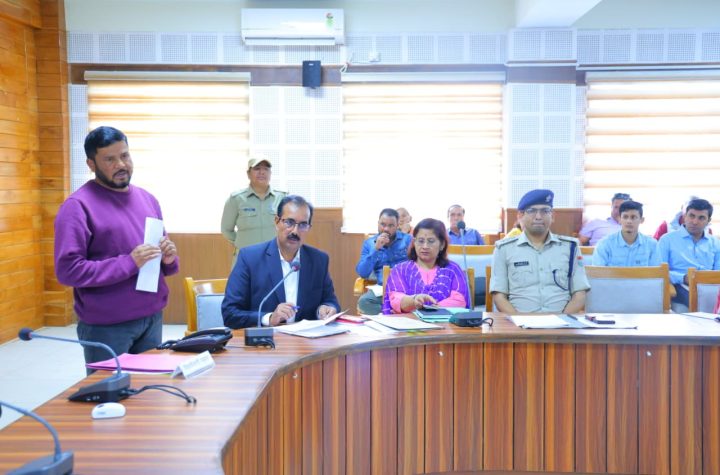 जनता दरबार में पहुंचे 22 जनप्रकरणों पर त्वरित कार्रवाई, अधिकारियों को समयबद्ध निस्तारण के निर्देश