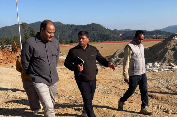 लोहाघाट में 257 करोड़ की लागत से बन रहा बालिका स्पोर्ट्स कॉलेज, डीएम ने किया निरीक्षण