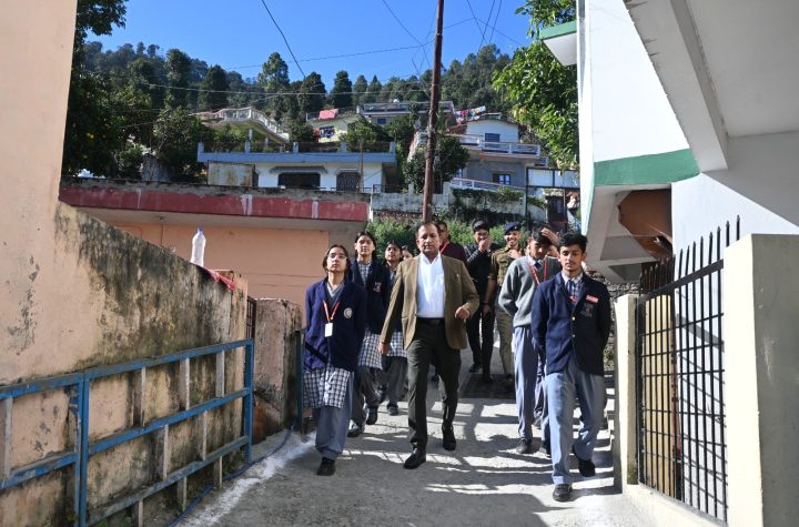बच्चों को सुरक्षित बचपन और अधिकारों के प्रति किया जागरूक