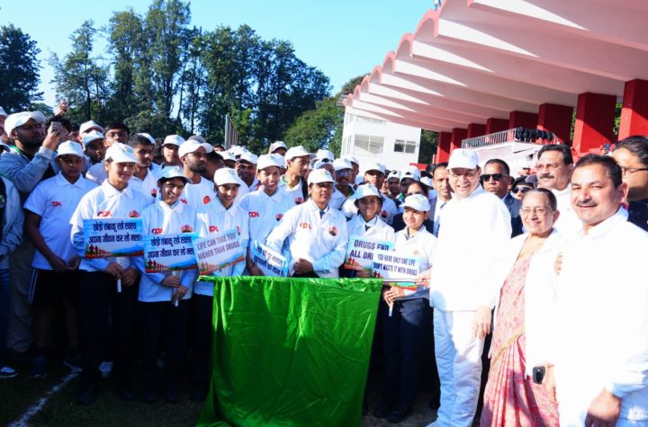 मुख्यमंत्री ने नशामुक्त उत्तराखण्ड वॉकथॉन को दिखाई हरी झंडी