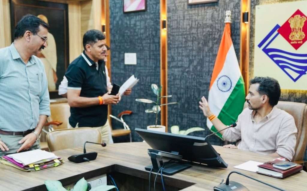 बुक्सा जनजाति बहुल गांवों को शत-प्रतिशत योजनाओं से आच्छादित करने के निर्देश